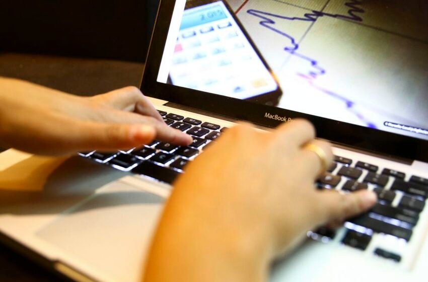  Setor de serviços cresce 0,8% na passagem de janeiro para fevereiro