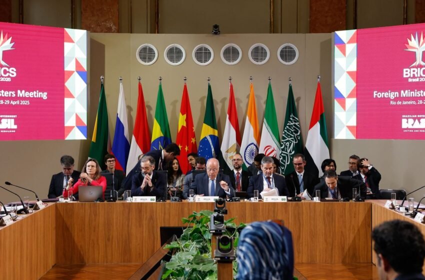  Brasil abre evento do Brics pedindo fim de guerras e de tensões