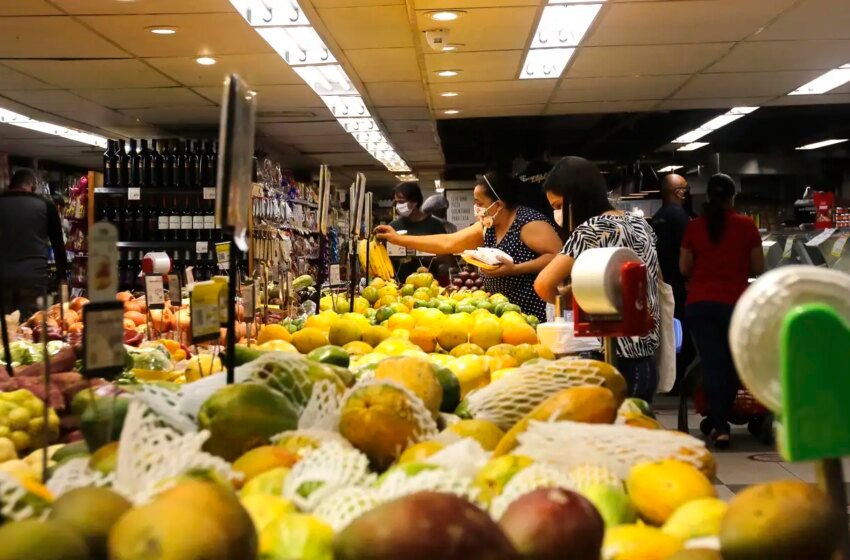  Cesta básica de S.Paulo está estável, diz pesquisa do Procon e Dieese