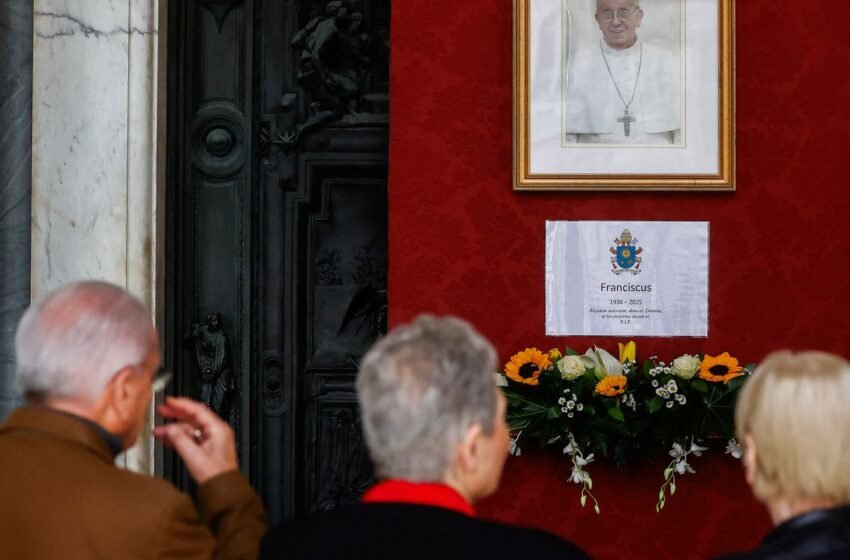  Papa pediu velório simples em testamento assinado em 2022