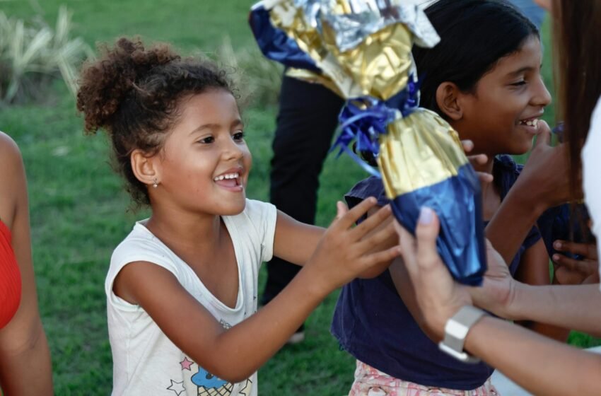  Crianças de São José da Laje participam da ‘Caravana Doce’ e recebem chocolates