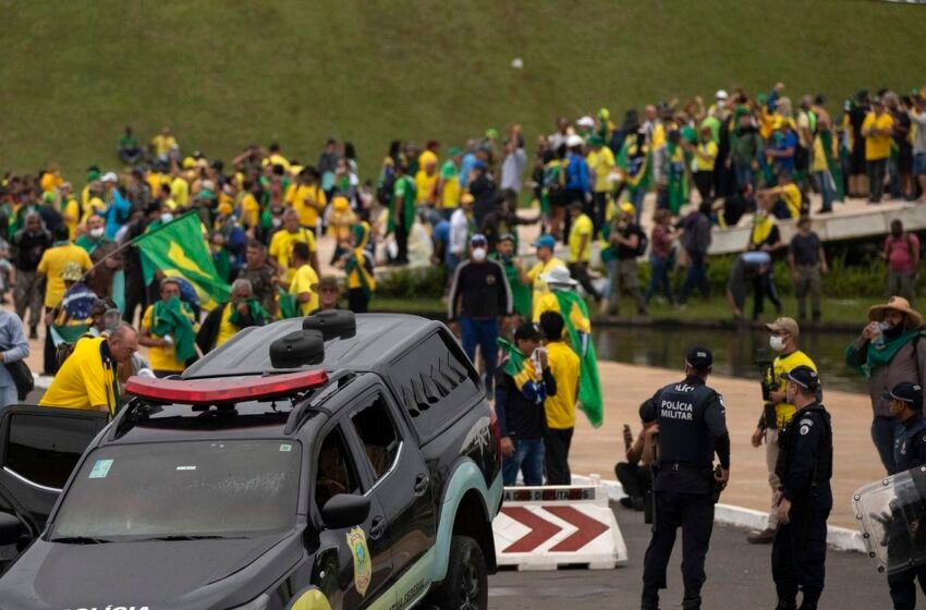  Justiça da Espanha nega extradição de blogueiro investigado pelo STF