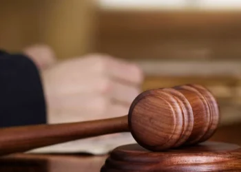 Após caso de racismo, STJD pune Inter com perda de 3 mandos de jogos