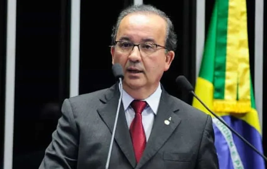  Gilmar Mendes dá 48 horas para SC explicar lei que proíbe cotas raciais em universidades