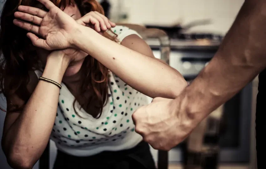  Mais de 3 em cada 10 mulheres no País dizem ter sofrido violência em um ano
