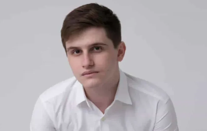  Vereador Lucas Pavanato é condenado a indenizar aluna da USP por filmagem indevida