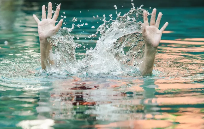  Menina de 3 anos morre afogada em parque aquático do Espírito Santo