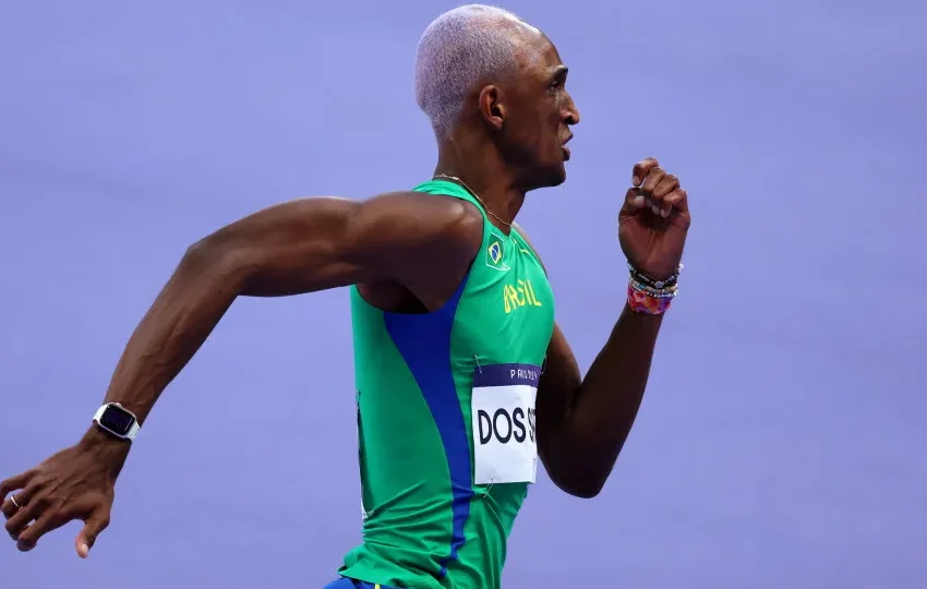  Alison dos Santos conquista etapa de Kingston do Grand Slam Track