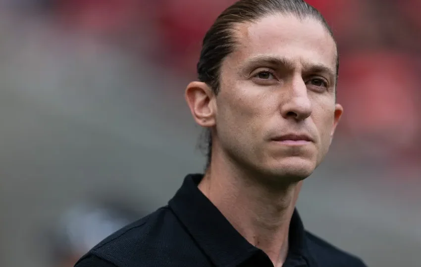 Filipe Luís torna Flamengo um time que não sofre gol