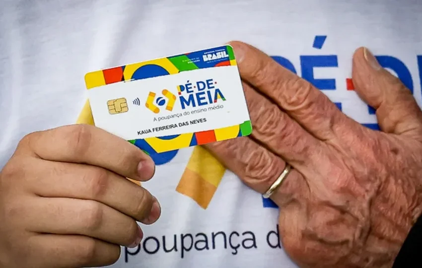  Pé-de-Meia paga R$ 1 mil a alunos dos anos iniciais do ensino médio