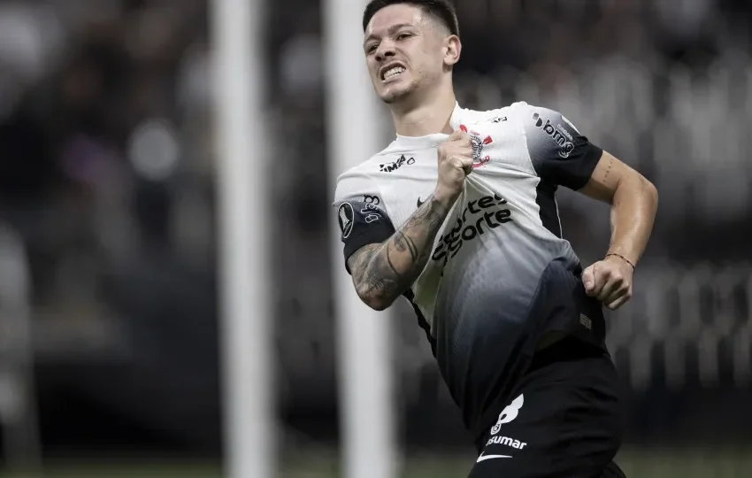  Garro seguirá em tratamento para dor e é desfalque do Corinthians em Dérbi