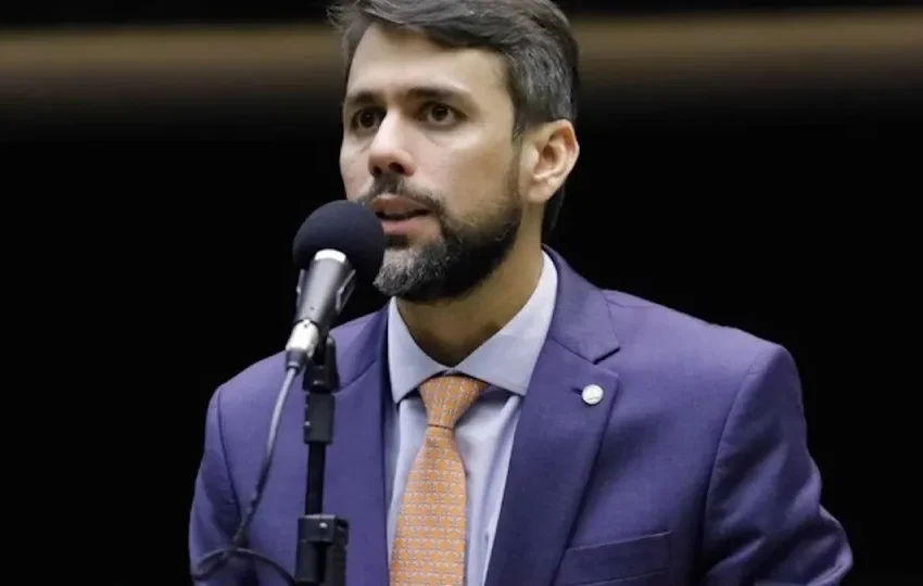  Governo Lula anuncia Pedro Lucas como novo ministro das Comunicações