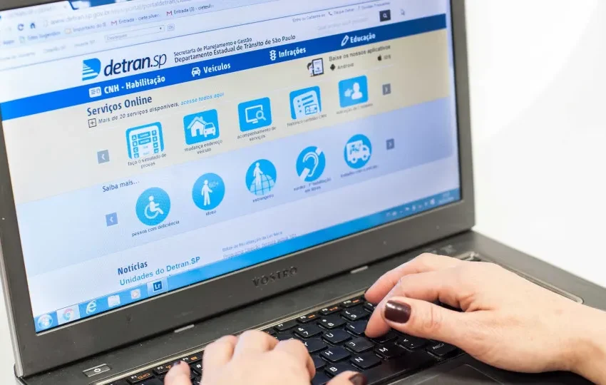 Detran afasta 142 despachantes por esquema de transferência de veículos