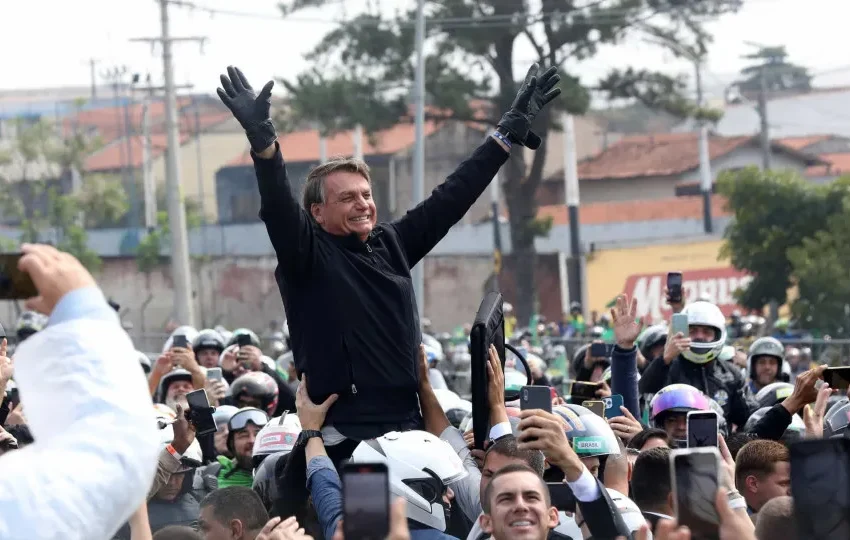 Bolsonaro no banco dos réus expõe presidente que esgarçou limites do cargo e da democracia