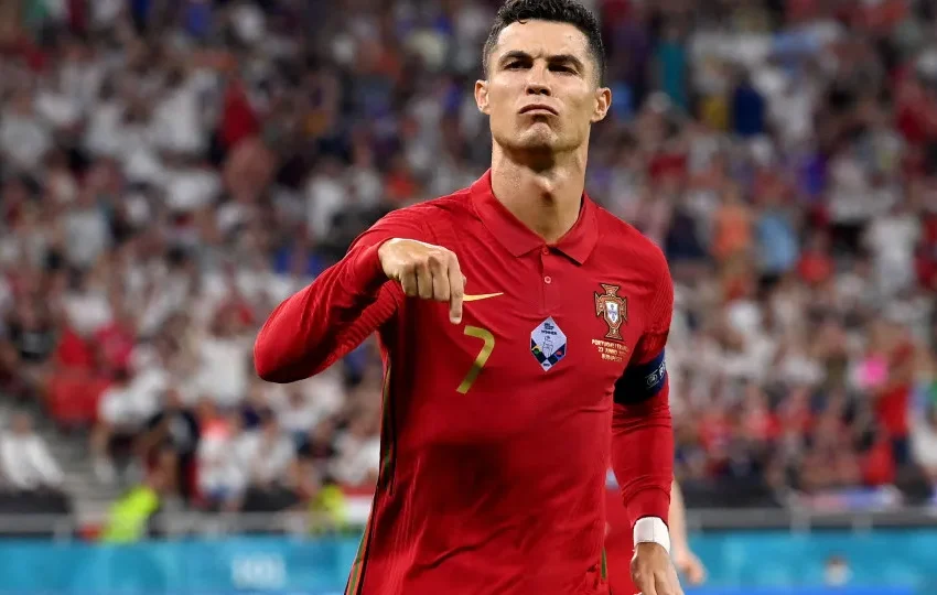 CR7 iguala recorde e ajuda Portugal a vencer a Hungria nas Eliminatórias