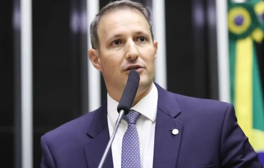  Bolsonaristas veem derrapada de Derrite e avanço de vice de Nunes por vaga ao Senado