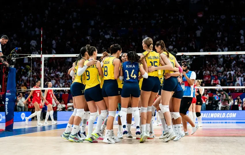 Brasileiras dão show, batem Japão e avançam às quartas da Liga das Nações de vôlei