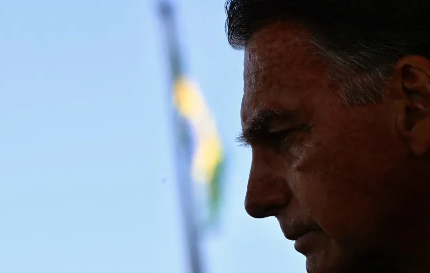  Bolsonaro deve perder patente se condenado; procedimento é alvo de divergência entre STF e STM