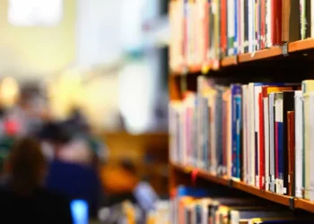 Matrículas no ensino médio integral aumentam 242% de 2016 a 2024 no Brasil