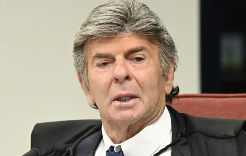  Fux passa de algoz de réus do 8/1 a aliado de Bolsonaro em julgamentos
