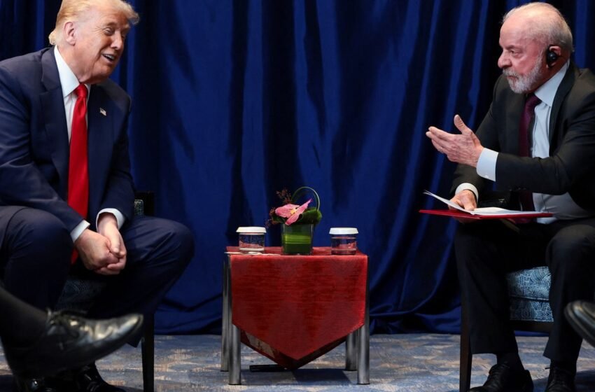  Lula se reúne com Trump na Malásia e discute relações entre Brasil-EUA