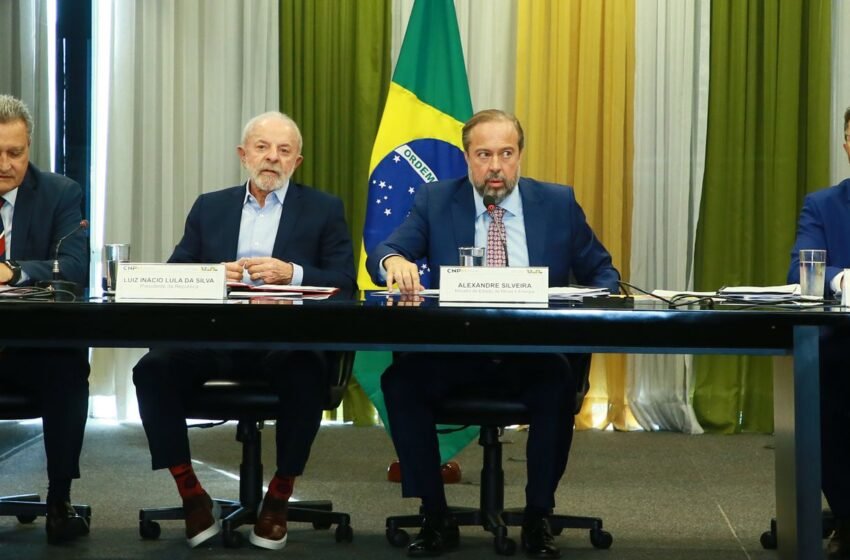 Lula instala conselho para tratar de minerais críticos e terras raras
