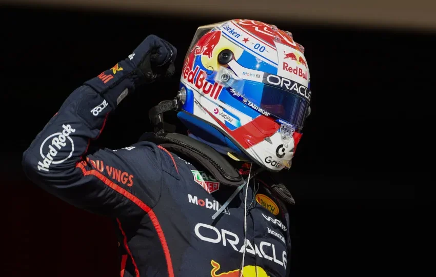  Por que a McLaren está questionando a troca de motor de Verstappen