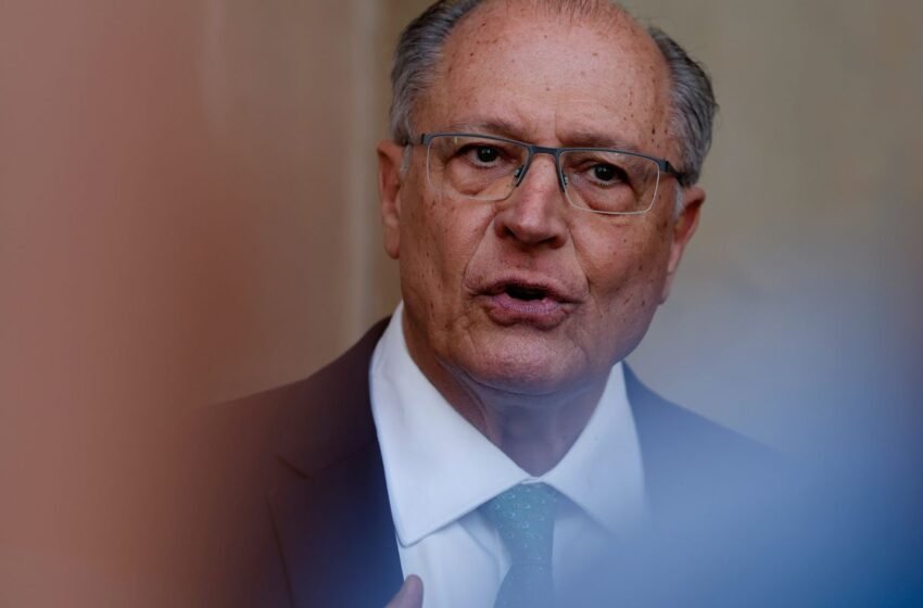 Brasil venderá 6 milhões de barris de petróleo à Índia, diz Alckmin