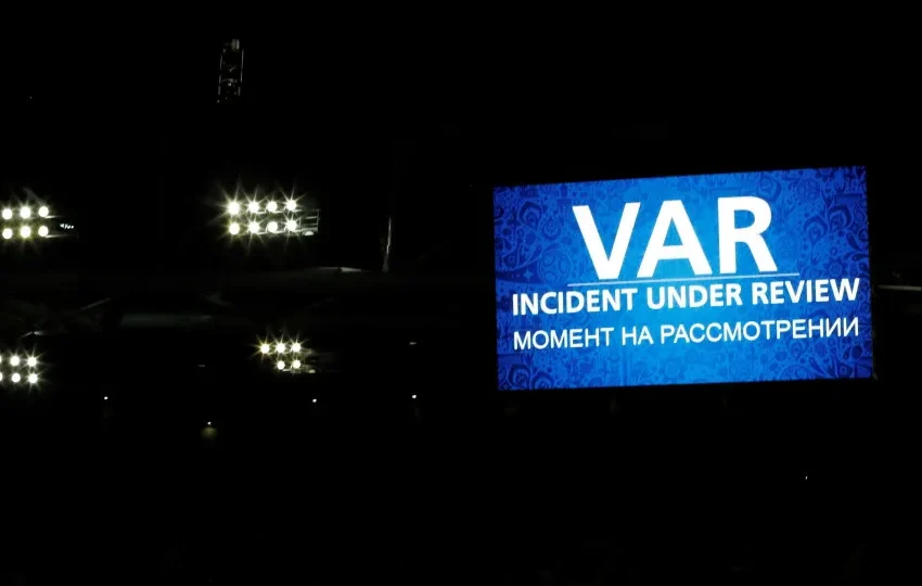  Fifa deve usar VAR em lances de escanteio na Copa do Mundo, diz jornal
