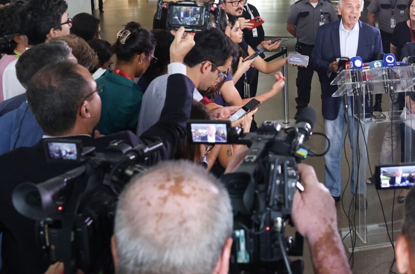  Fronteira do Brasil com a Venezuela está tranquila e aberta, diz Múcio