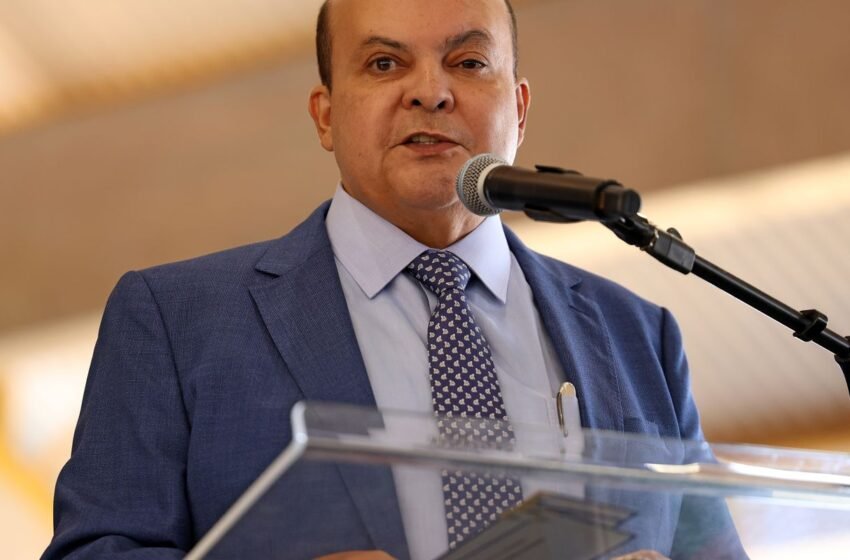  Oposição no DF pede impeachment de Ibaneis após citação por Vorcaro