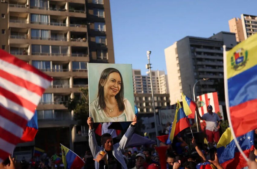  Descartada por Trump, Corina ataca Delcy e promete voltar à Venezuela