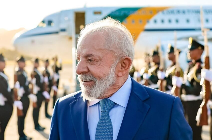  Lula fará cirurgia de catarata no olho esquerdo