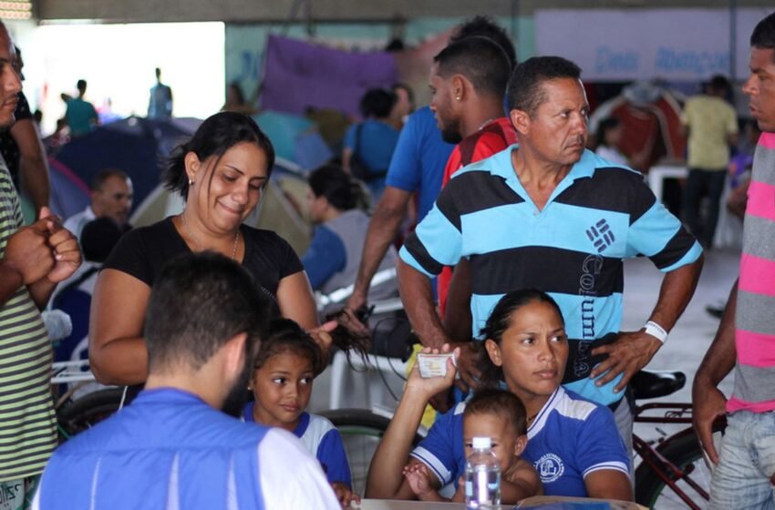  Venezuelanos que vivem no Brasil veem com tristeza crise em seu país