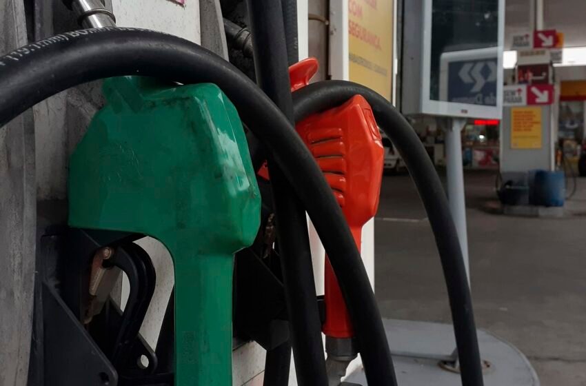  Inmetro e ANP combatem fraudes em postos de combustíveis