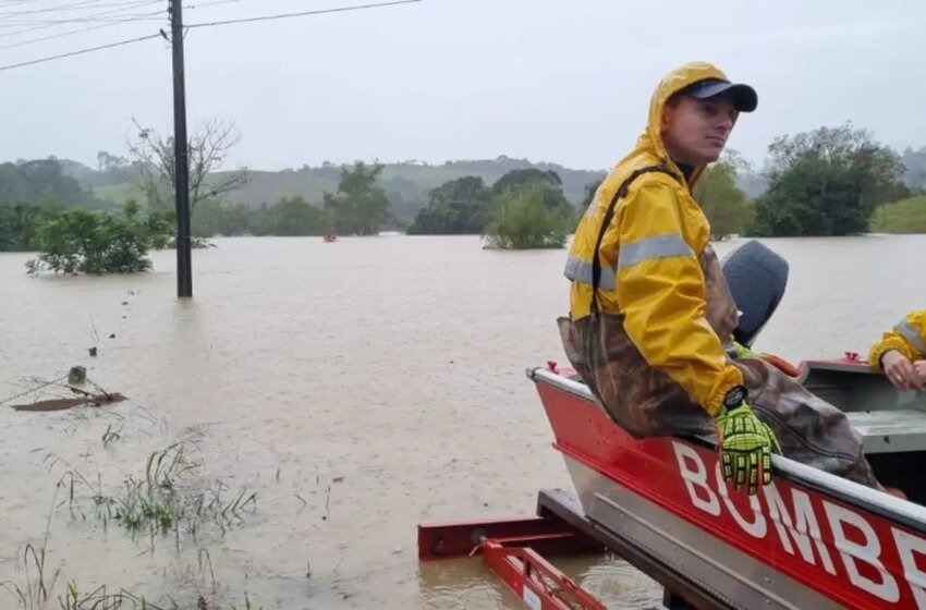  Ciclone extratropical se intensifica em Santa Catarina