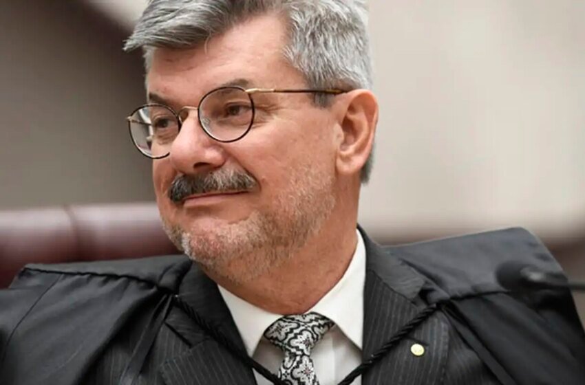 Ministro do STJ nega importunação sexual e pede licença de 90 dias