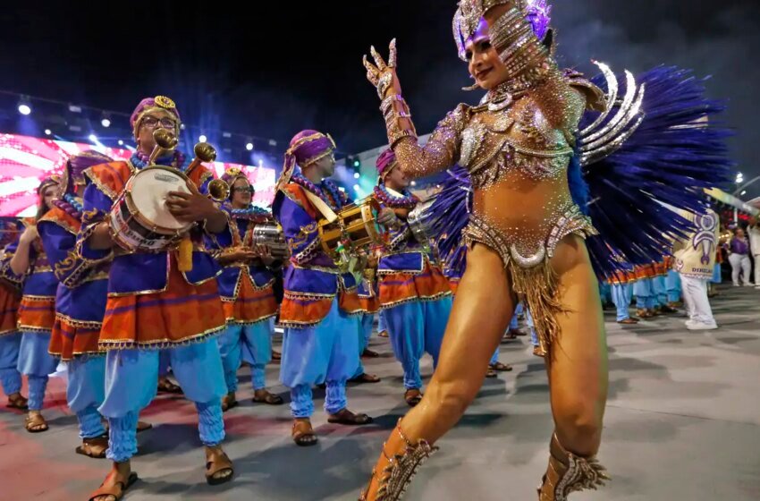  SP: desfiles tem religiosidade e homenagens a povos originários