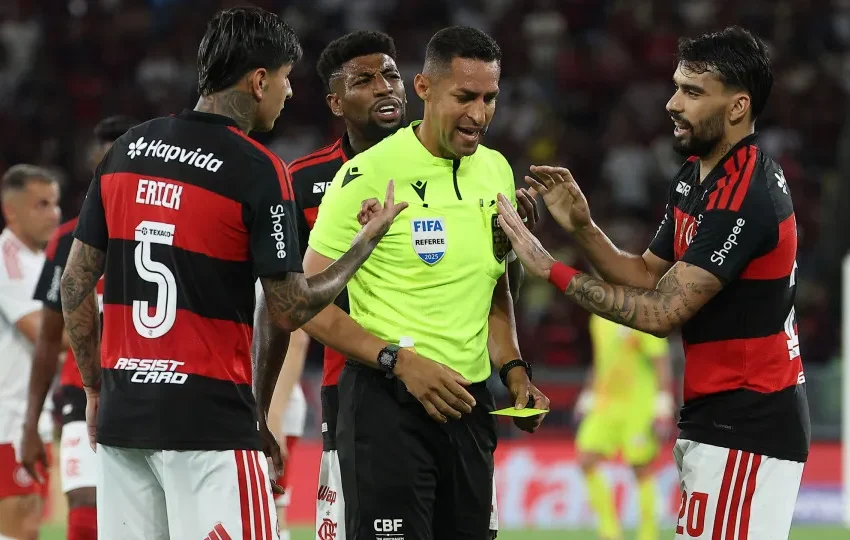 Flamengo tem decisão com Sampaio Corrêa para escapar da queda e buscar vaga no G-4 do Carioca