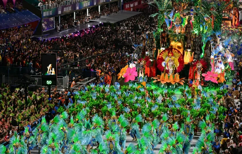  Véspera da apuração no RJ tem troca de indiretas, pressão e indício de racha no poder do Carnaval