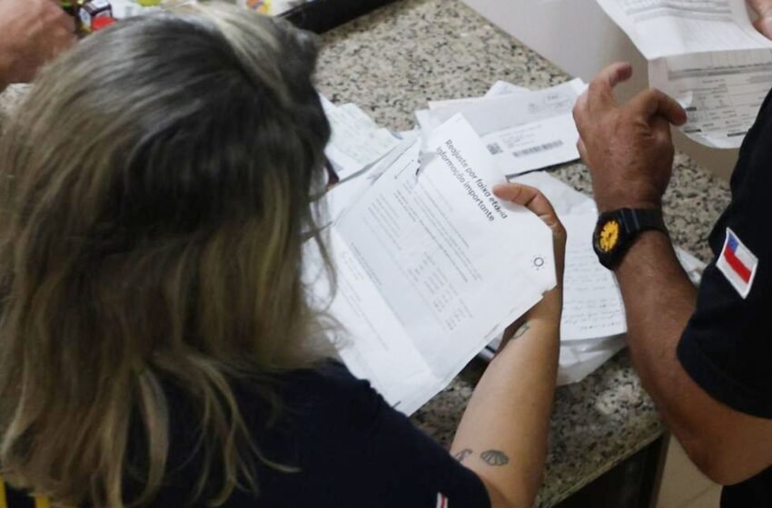  AM: Polícia detém agentes públicos suspeitos de colaborar com facção