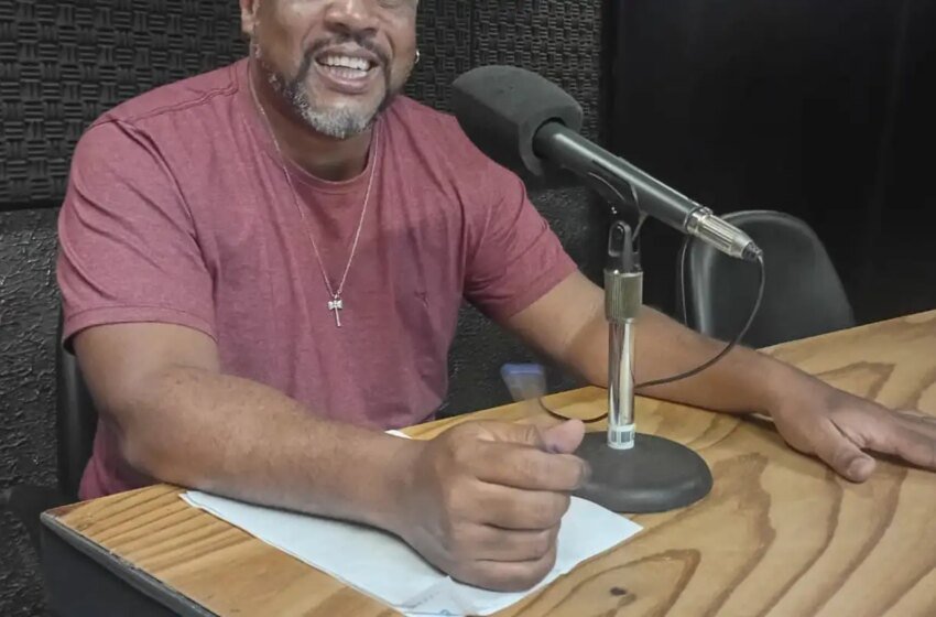  Samba-enredo é um grande enunciado político, diz sociólogo