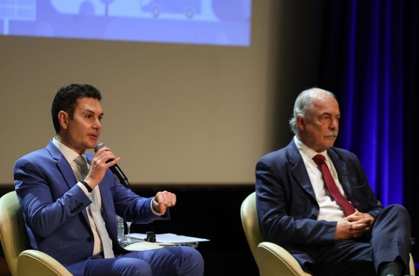  Ministros defendem mais parcerias em investimentos em infraestrutura