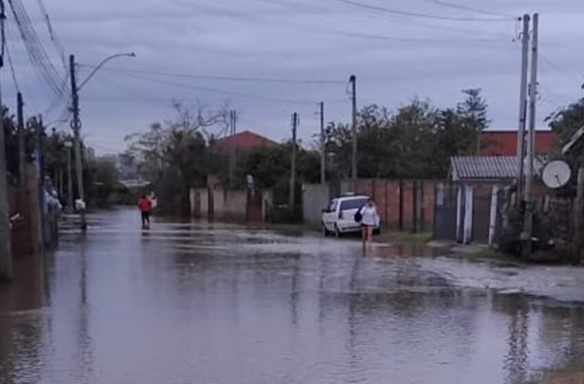  Chuvas fortes causam estragos no noroeste do Rio Grande do Sul