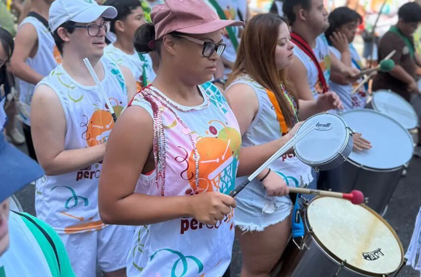  Bloco Percussomos do Amor ressalta inclusão no carnaval de Niterói