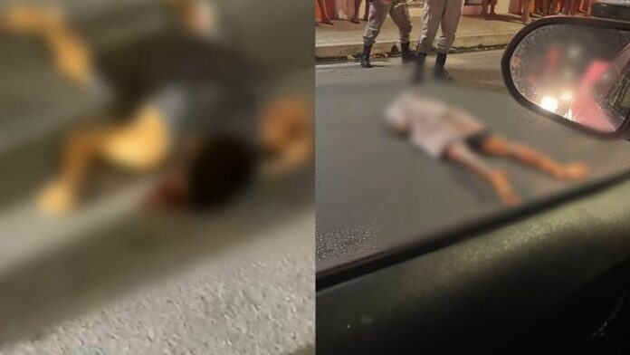 Homem é baleado por dupla em motocicleta, tenta correr e morre ao cair em rua no Jacintinho