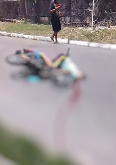 Jovem é cercado por motociclistas e morto a tiros em Maceió