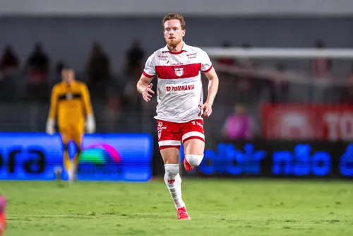 Lucas Lovat valoriza grandes atuações pelo CRB na temporada 2026