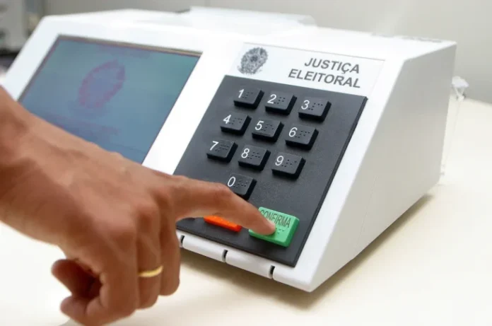 Mais de 2,4 milhões de eleitores podem ir às urnas em Alagoas neste domingo