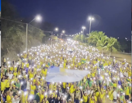 Manifestação reúne apoiadores de Flávio Bolsonaro em Arapiraca neste sábado